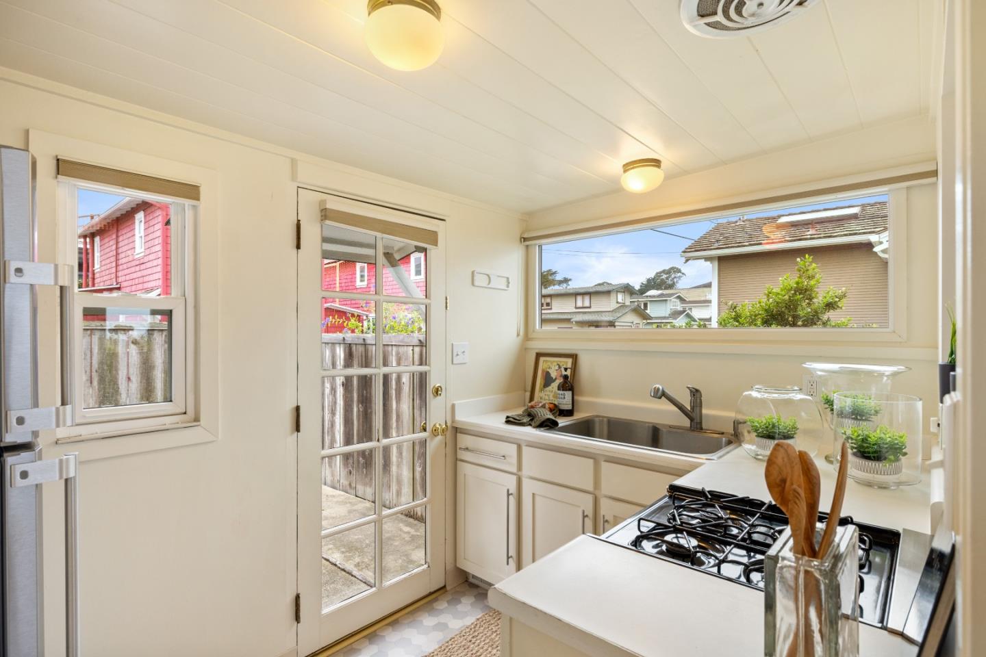 683 Ocean View Boulevard