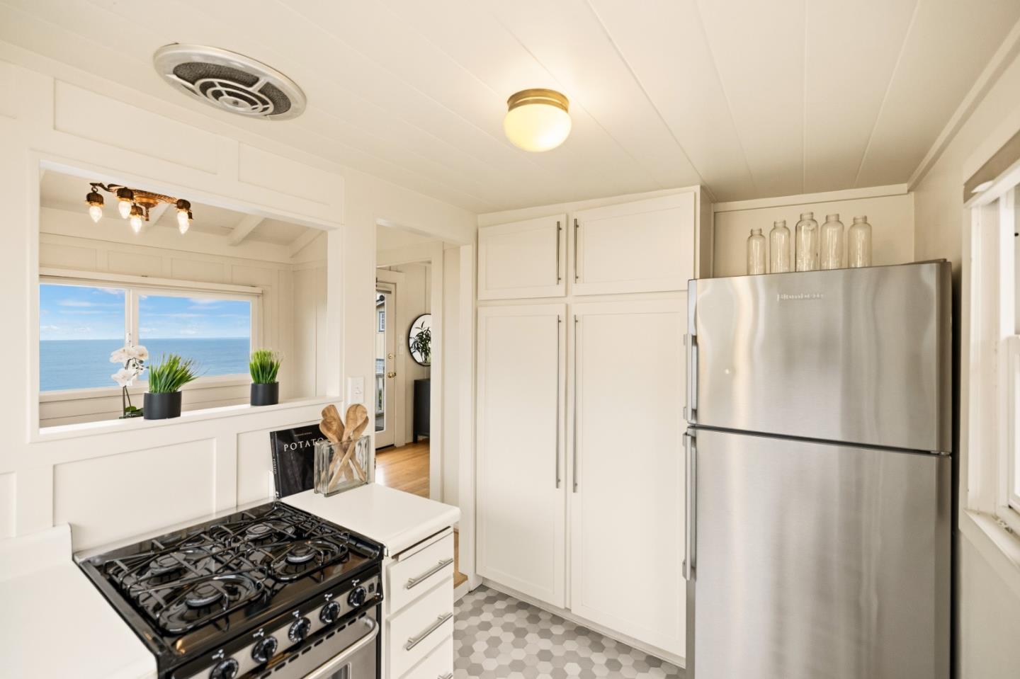 683 Ocean View Boulevard