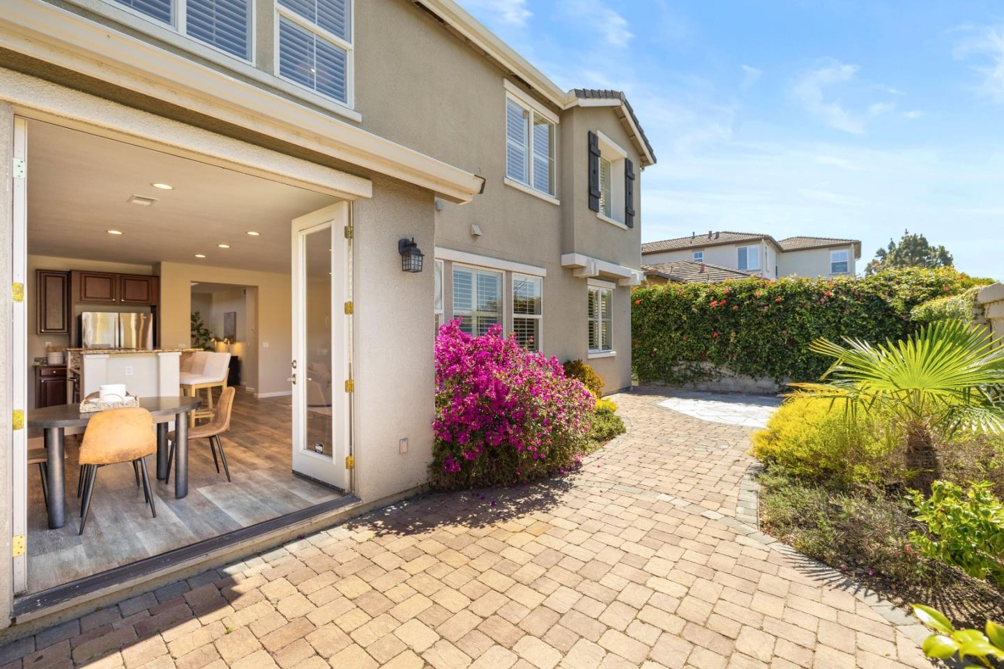 4890 Peninsula Point Drive