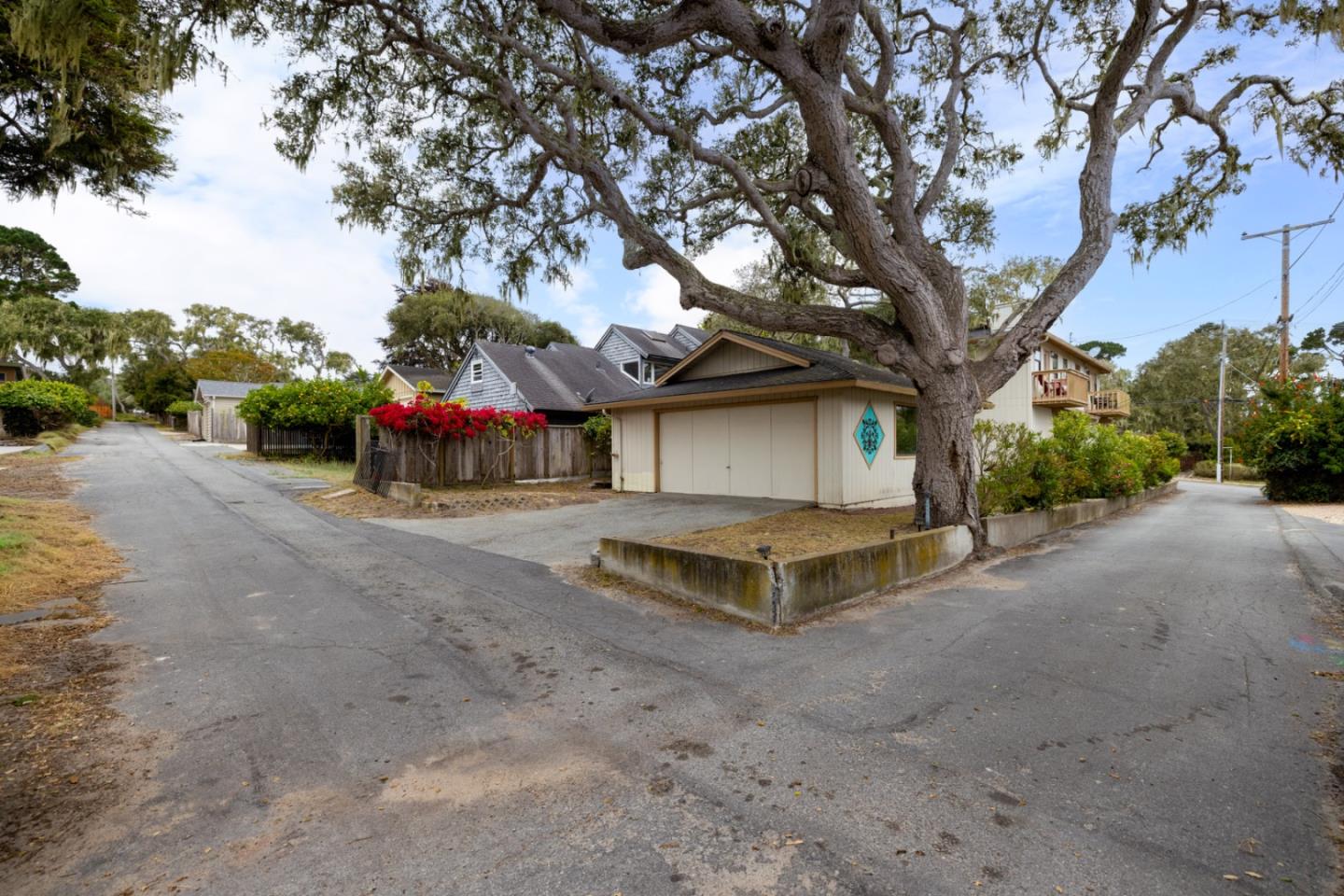 917 Fountain AVE