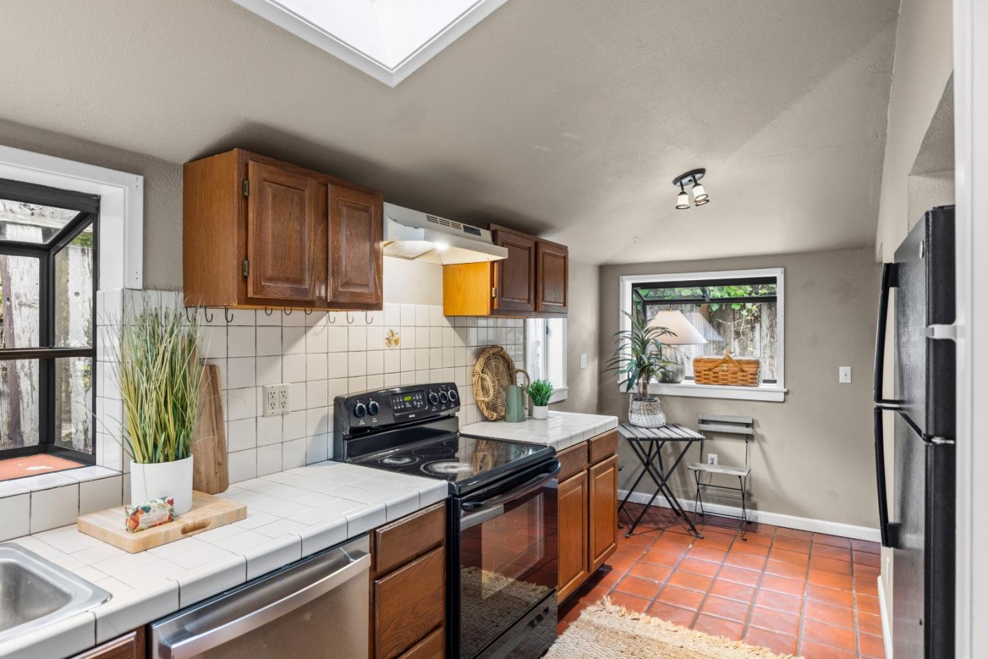 226 Walnut ST