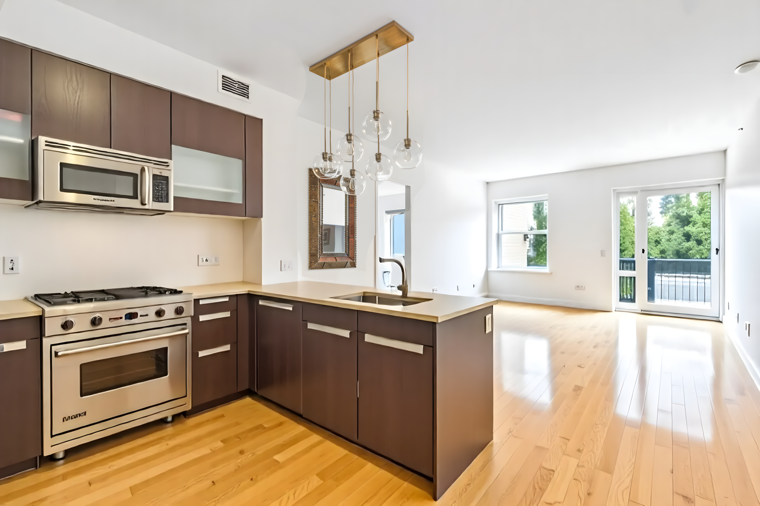 454 W 54TH Street 3M