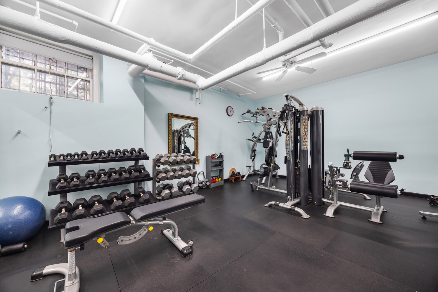 390 RIVERSIDE Drive 4D