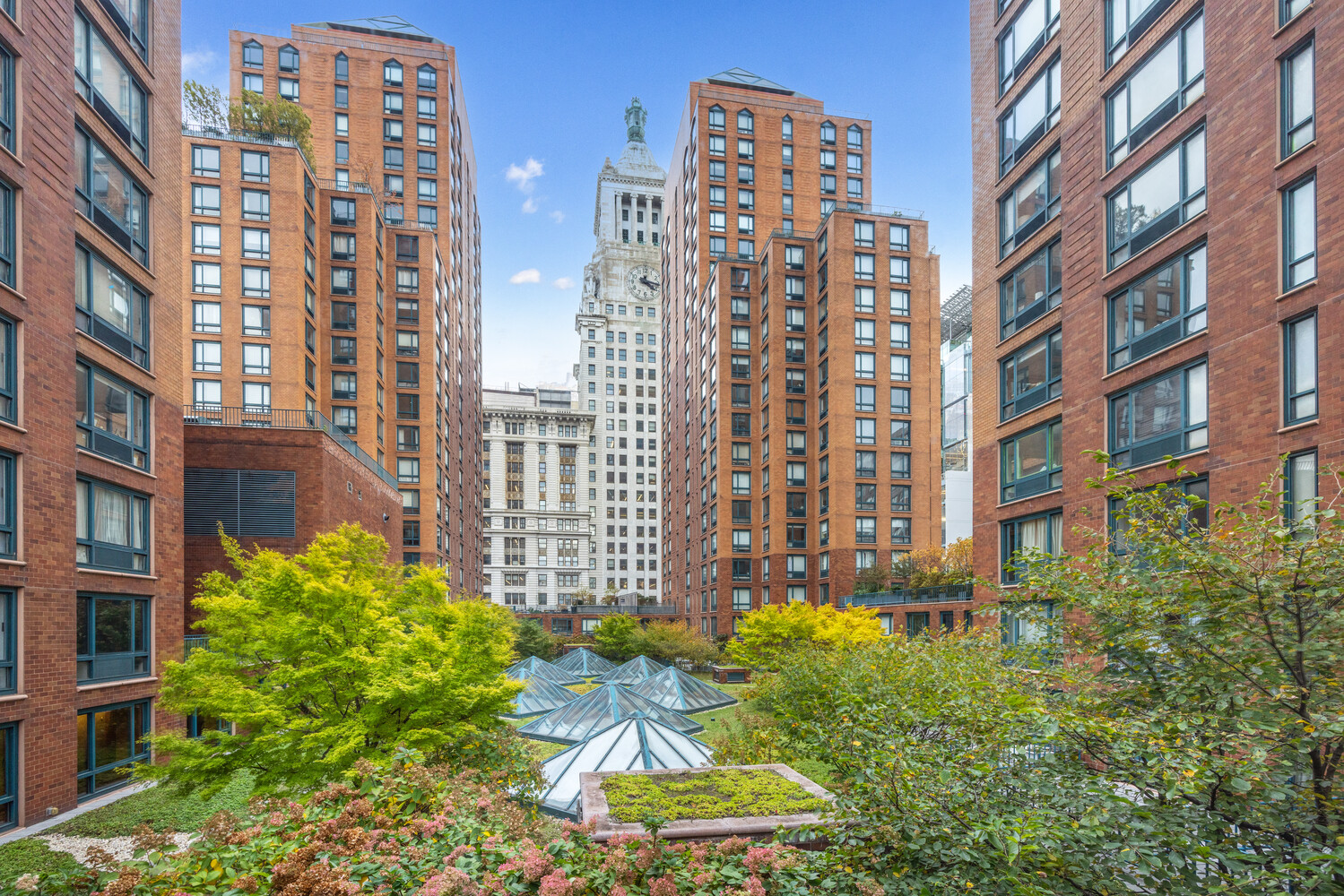 1 IRVING Place U8L