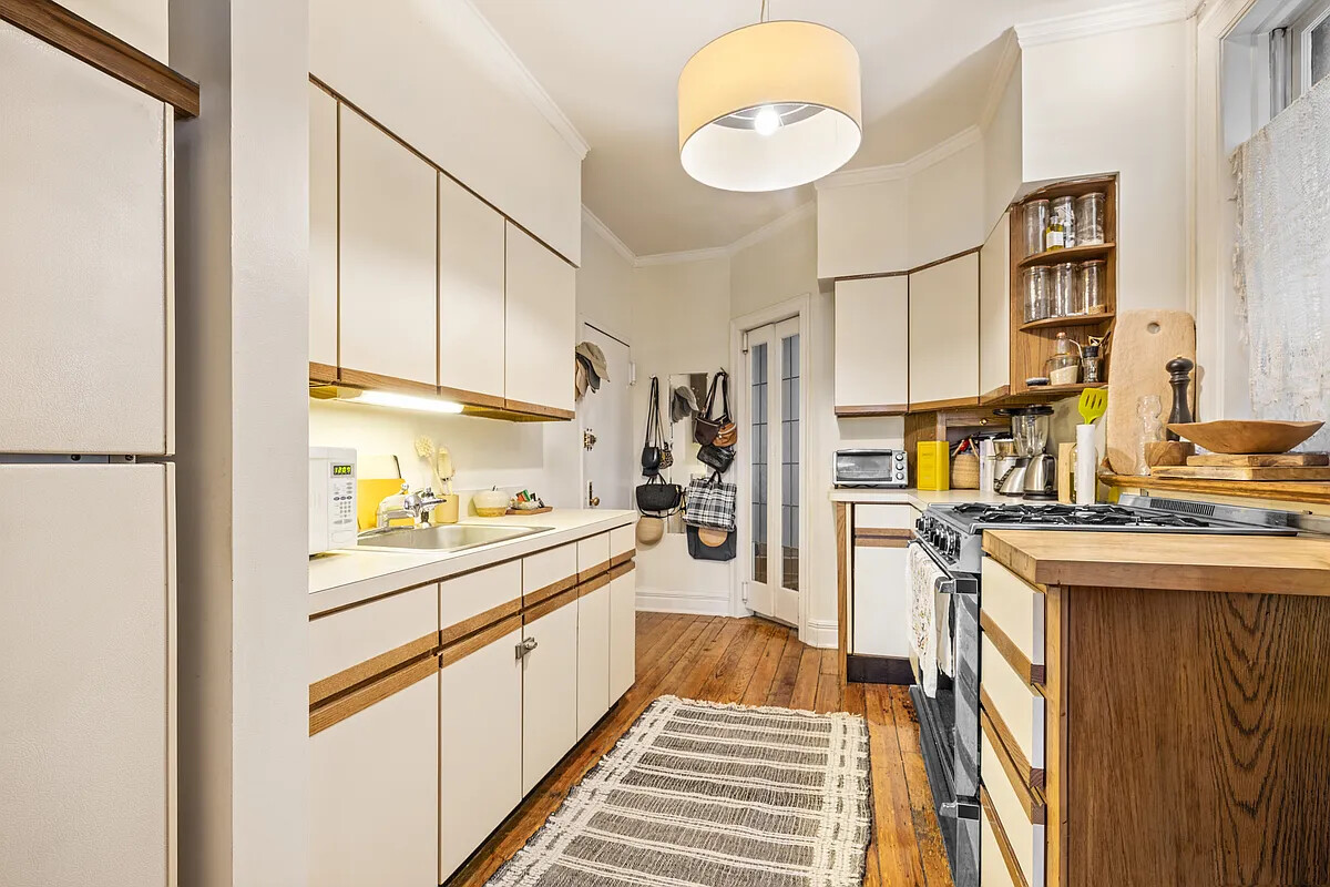 45 PERRY Street 12