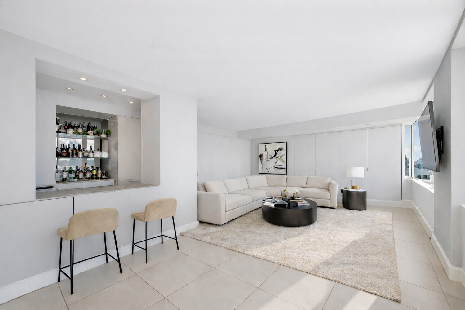 2373 BROADWAY 1706