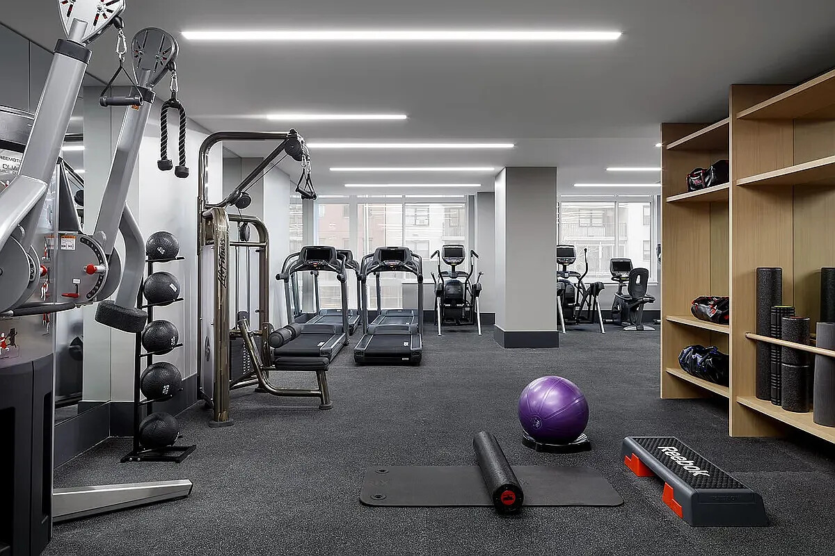 389 E 89TH Street 6G