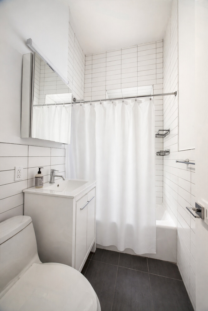 265 RIVERSIDE Drive 1C
