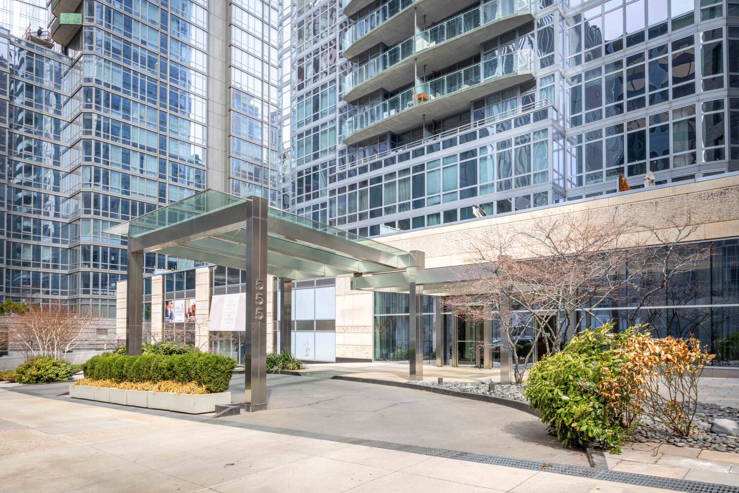 555 W 59TH Street 32B