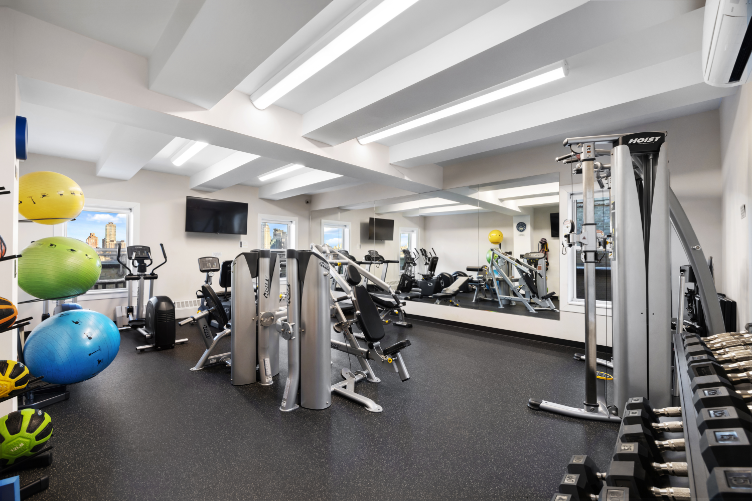2 W 67TH Street 14G