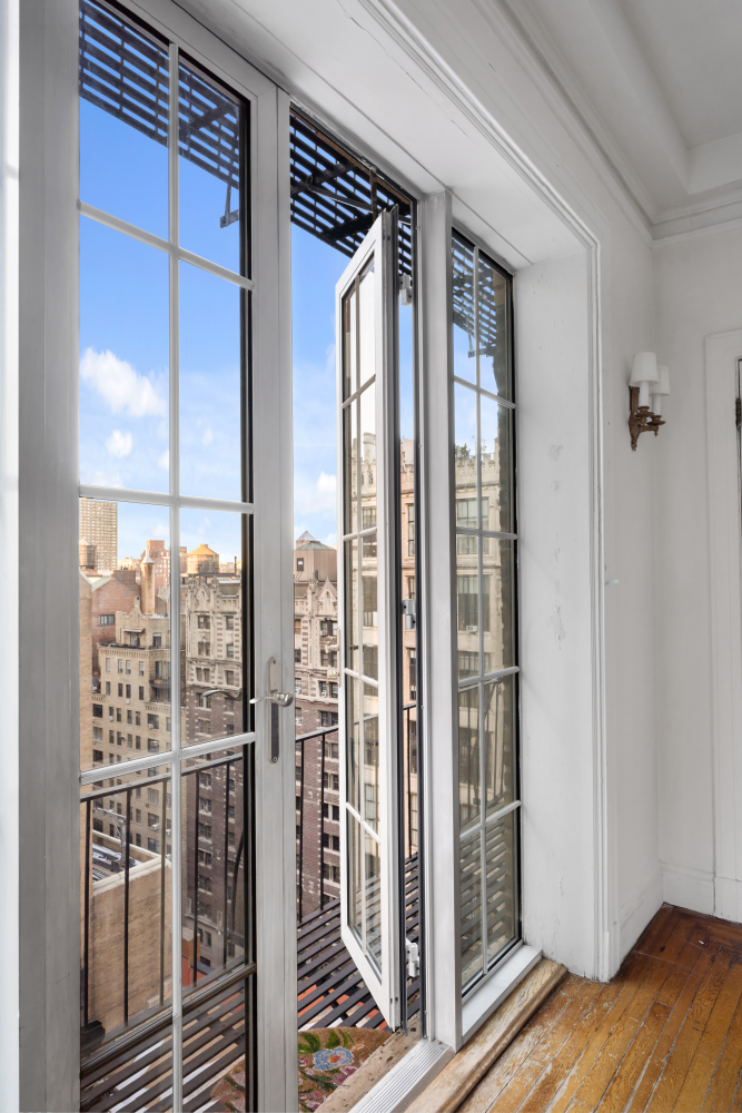 2 W 67TH Street 14G