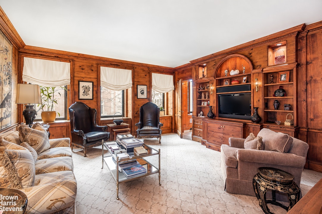 25 SUTTON Place MAISONETTE