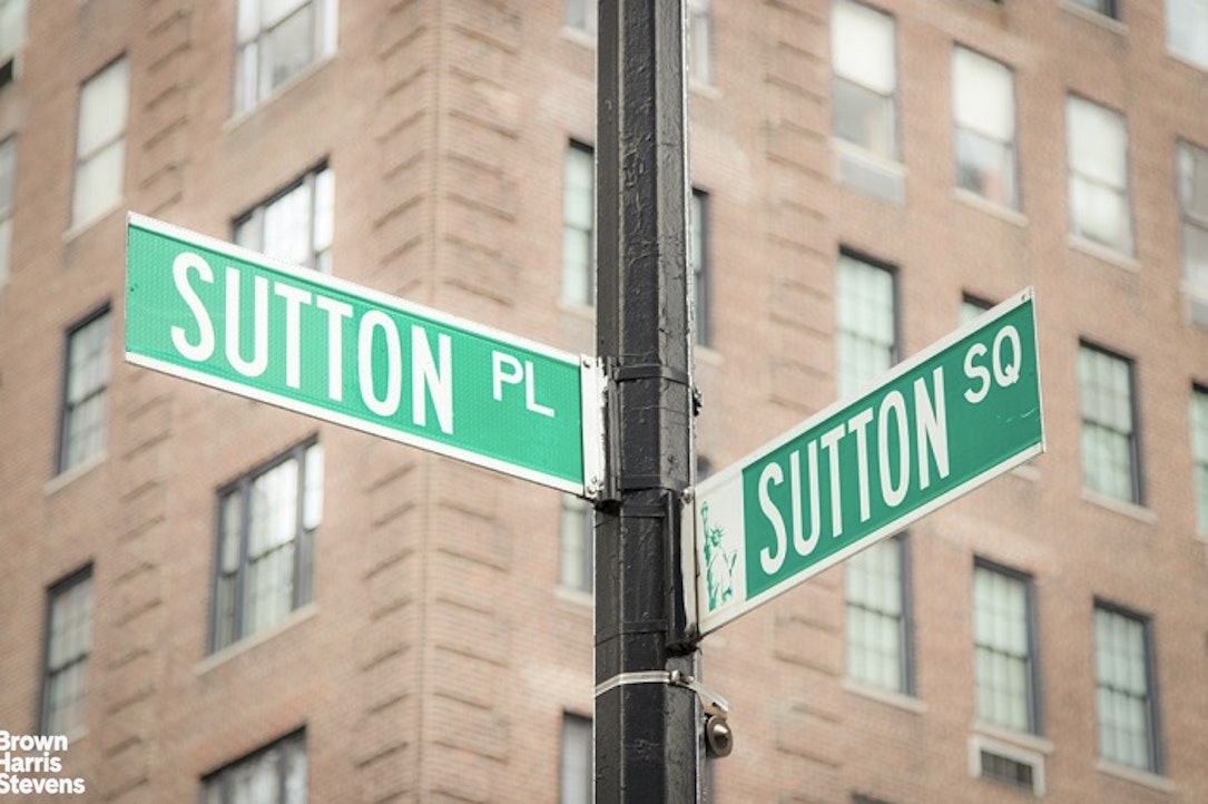 25 SUTTON Place MAISONETTE
