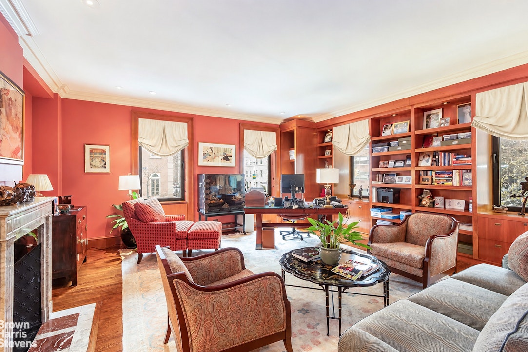 25 SUTTON Place MAISONETTE