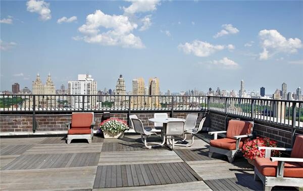 2025 BROADWAY 17A