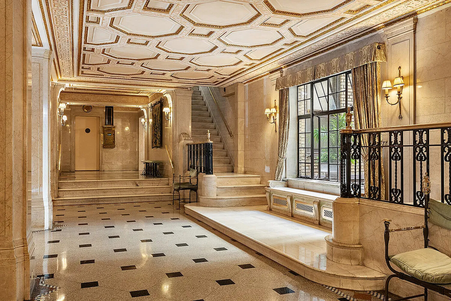 201 W 89TH Street 4C