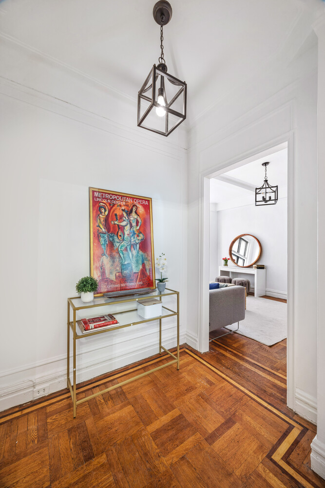 201 W 89TH Street 4C