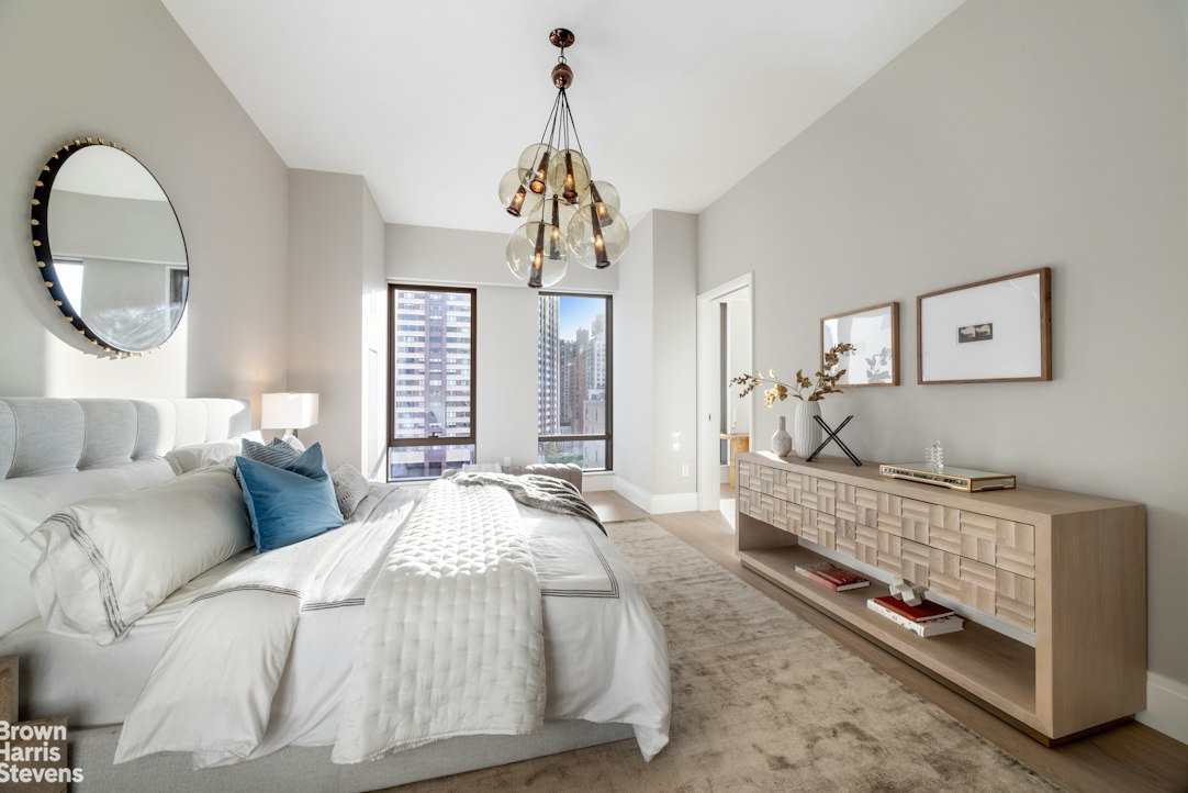 50 W 66TH Street 17F