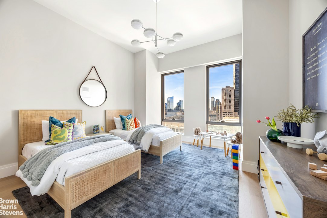 50 W 66TH Street 17F