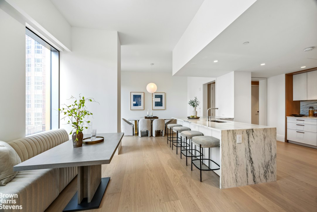 50 W 66TH Street 17F