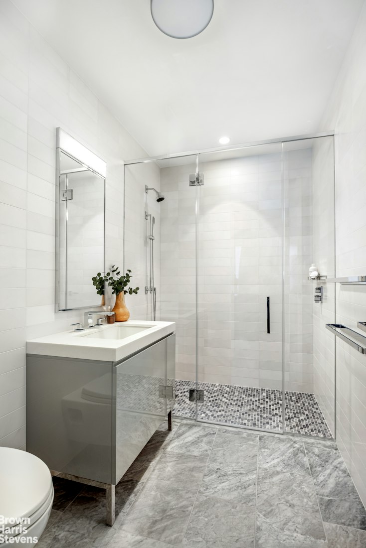 50 W 66TH Street 17F