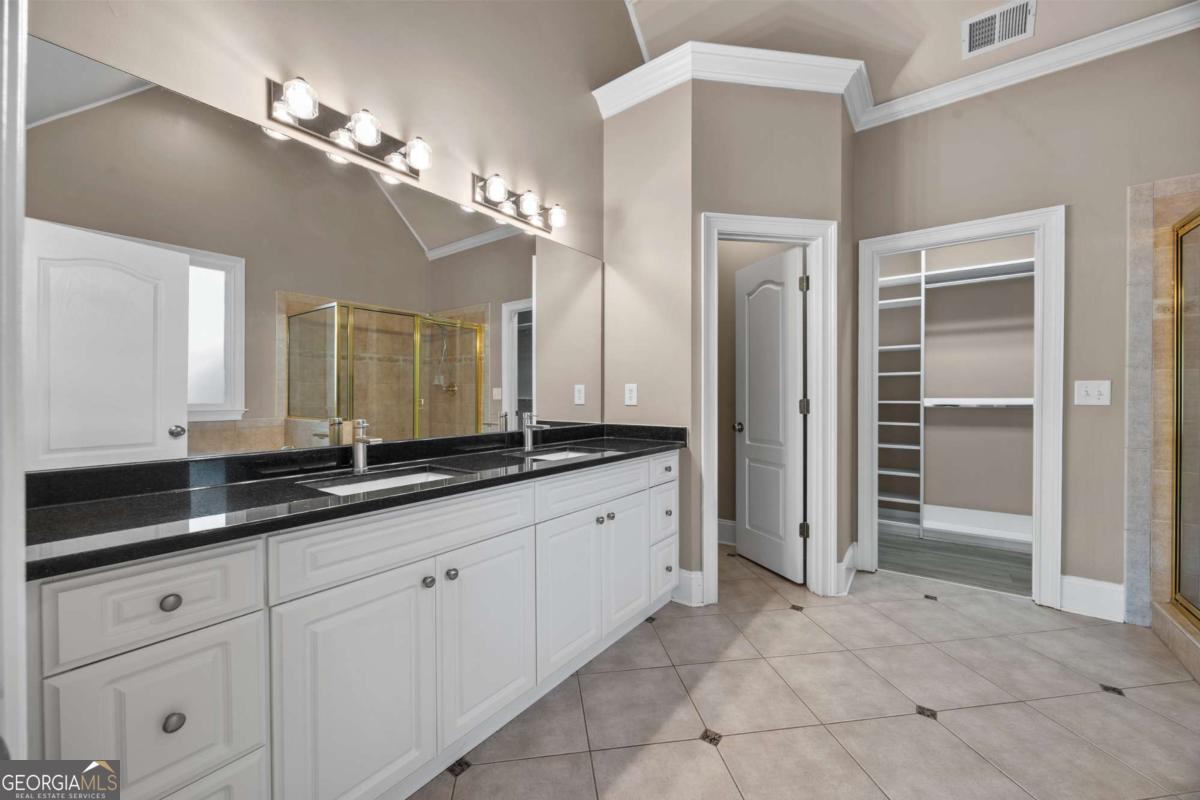 774 Mary Ann Drive NE