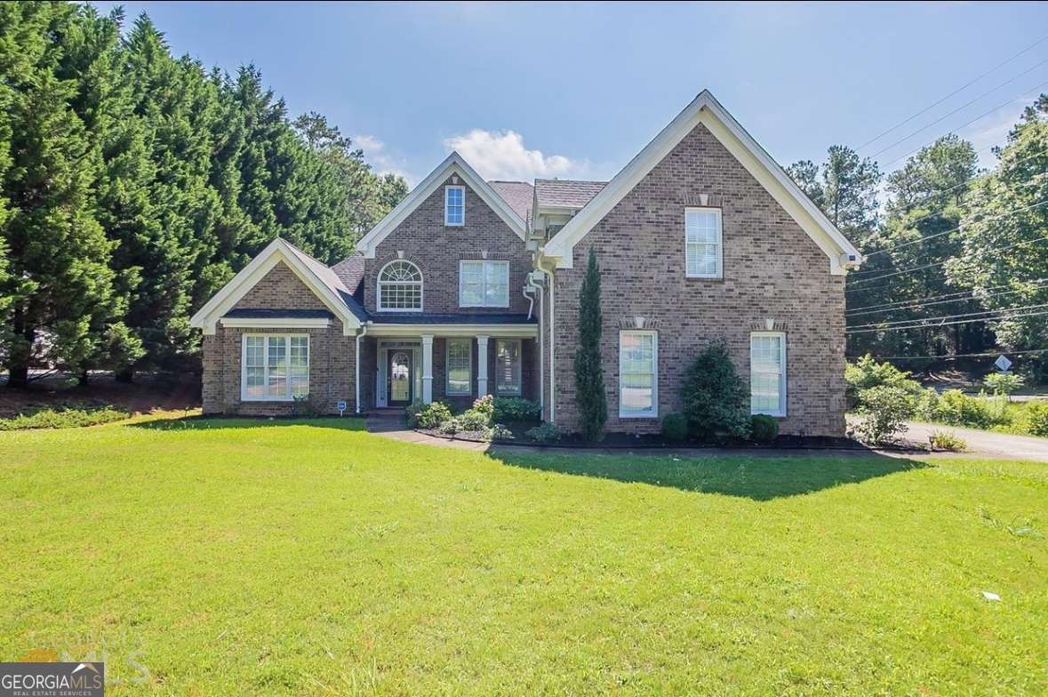 774 Mary Ann Drive NE