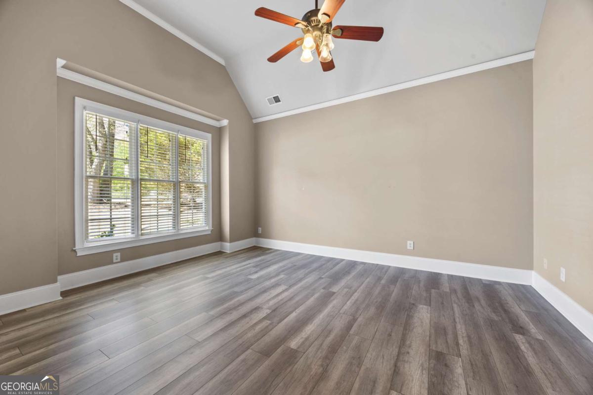 774 Mary Ann Drive NE