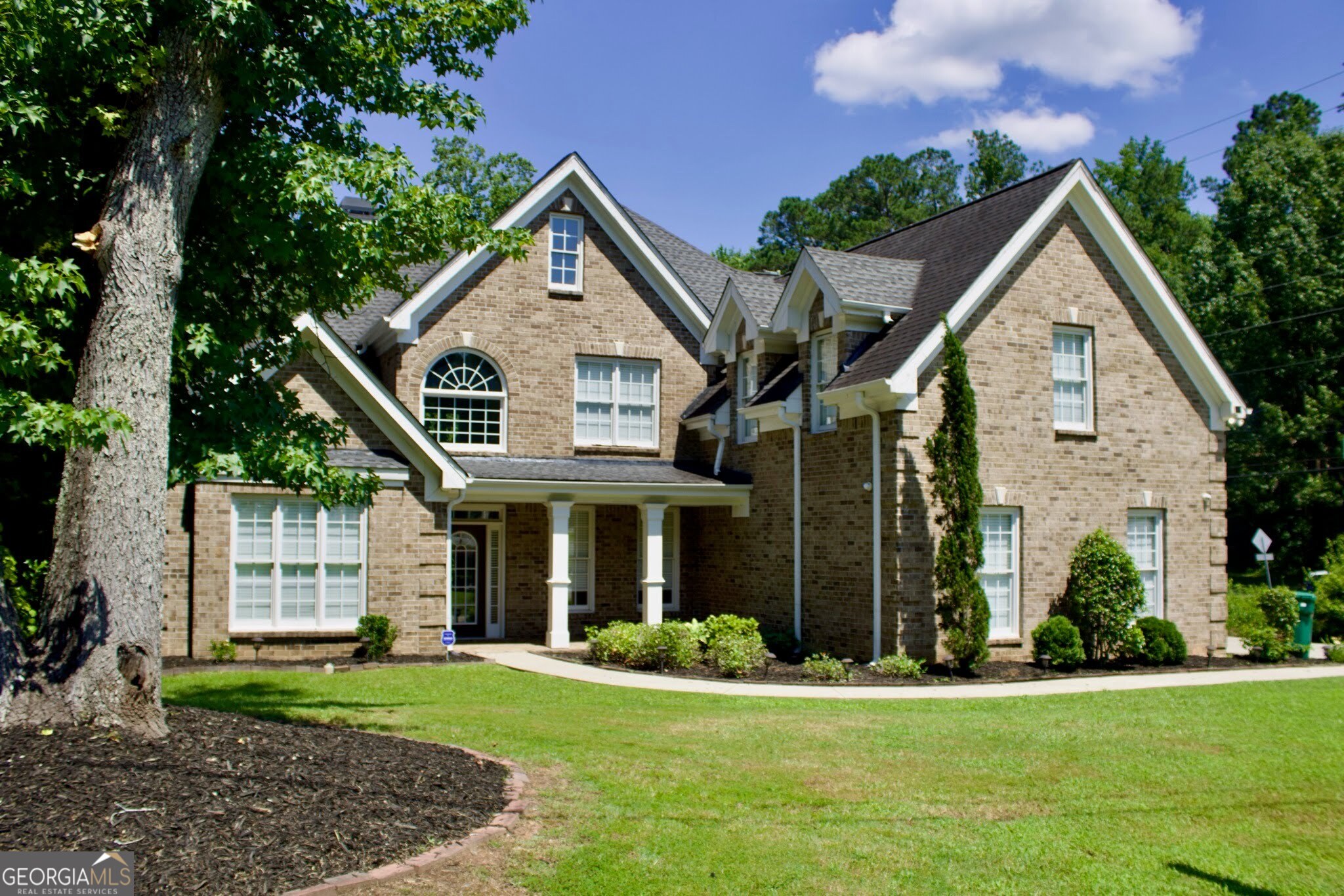 774 Mary Ann Drive NE