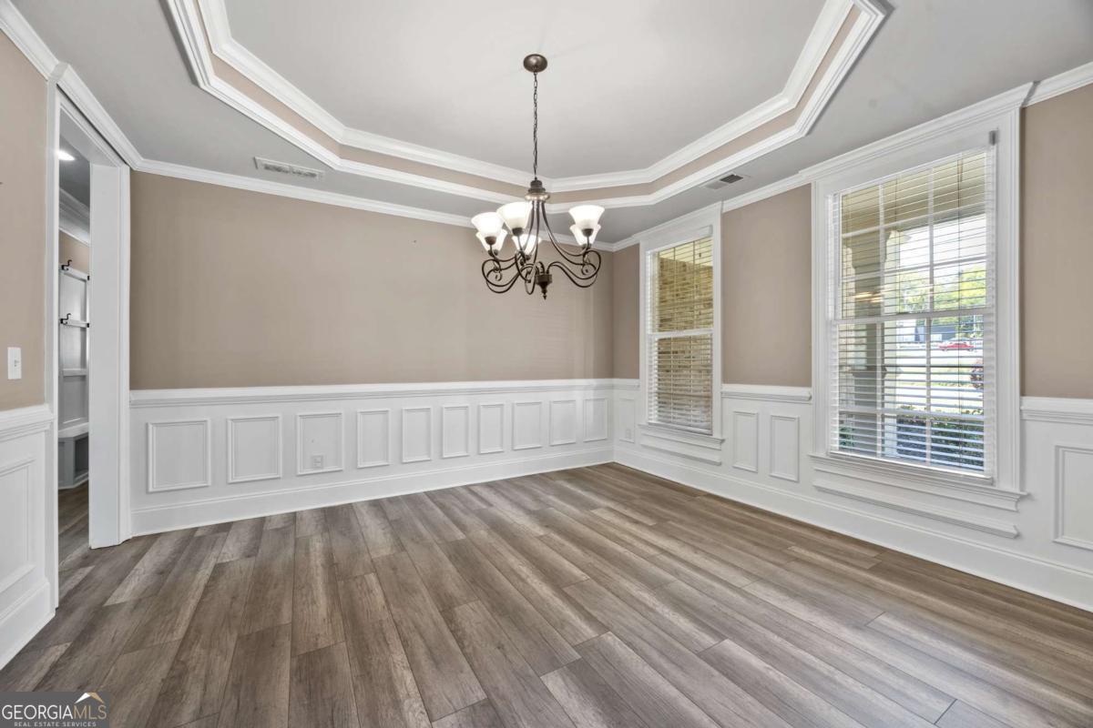 774 Mary Ann Drive NE