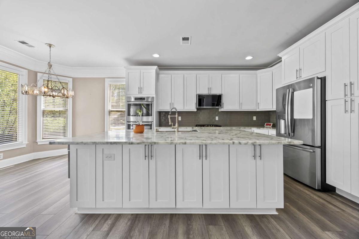 774 Mary Ann Drive NE