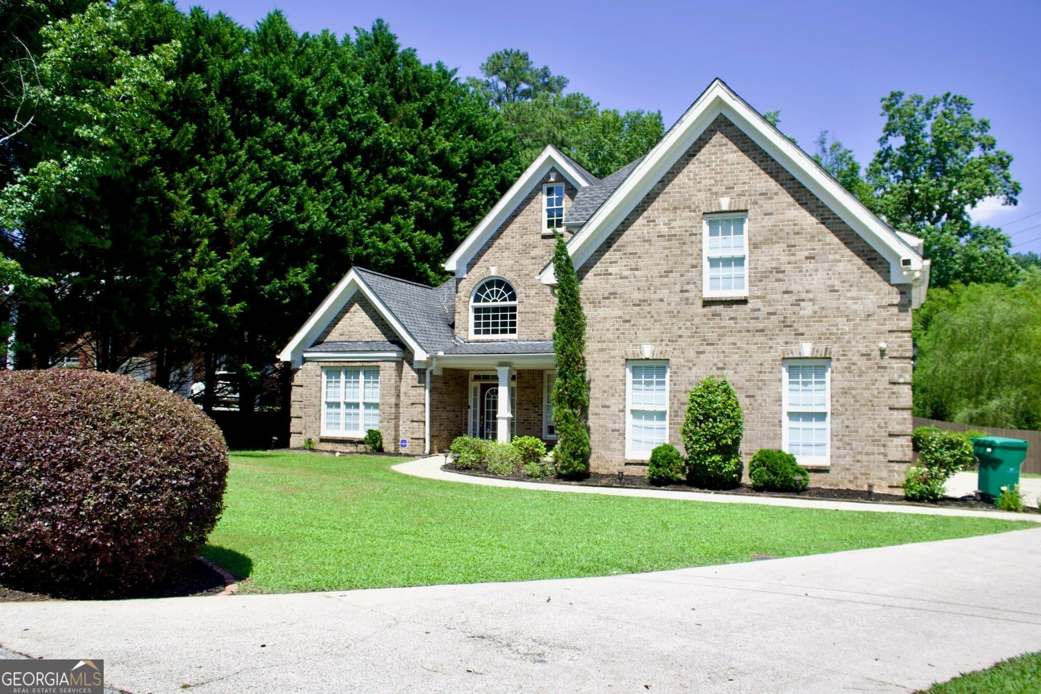 774 Mary Ann Drive NE