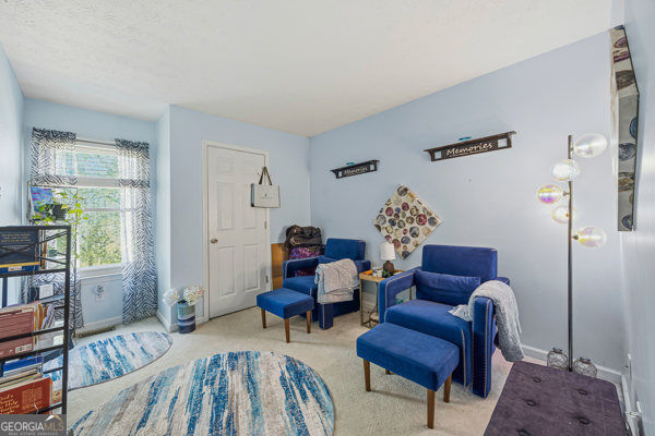 1835 Barrington Overlook NW