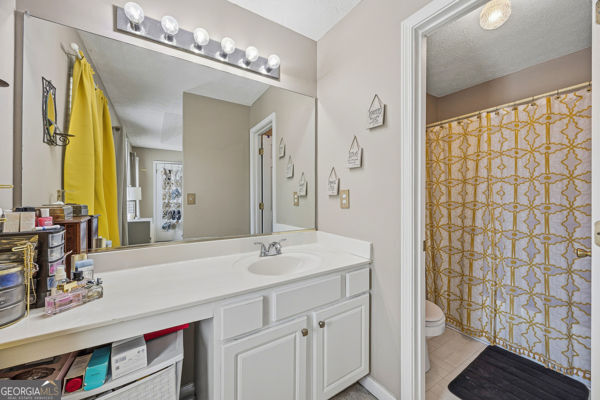 1835 Barrington Overlook NW