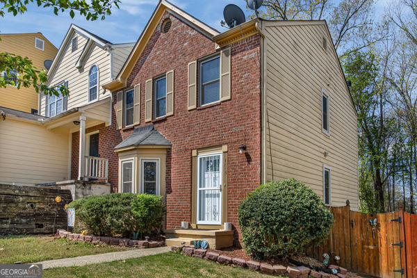 1835 Barrington Overlook NW