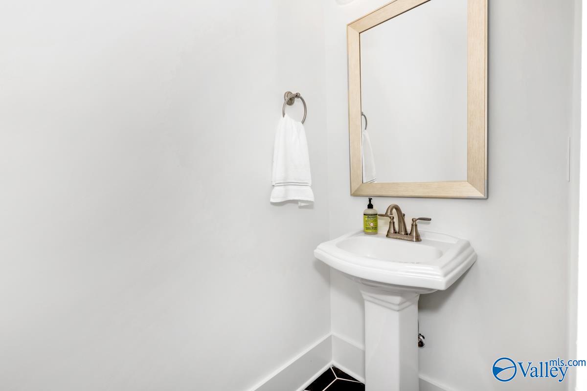 111 Poplar Grove Trail