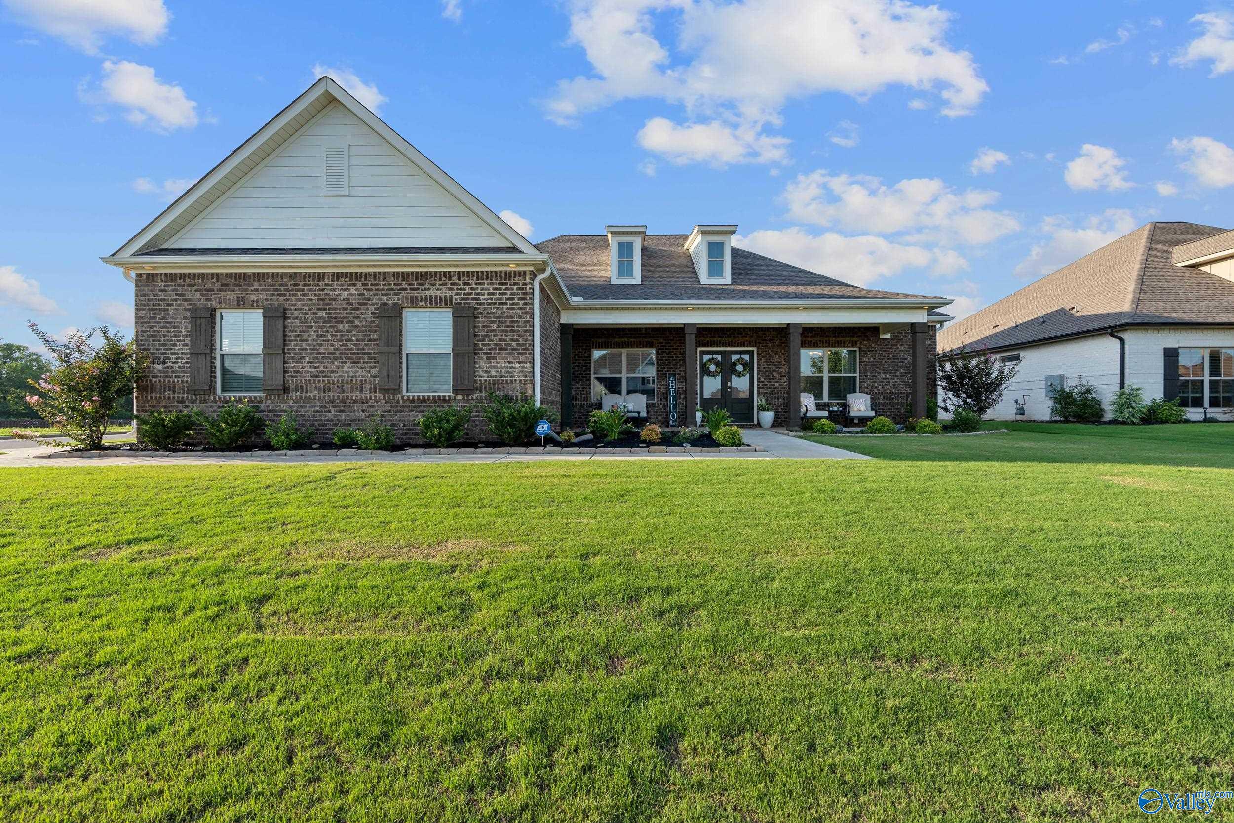 108 Hathaway Lane