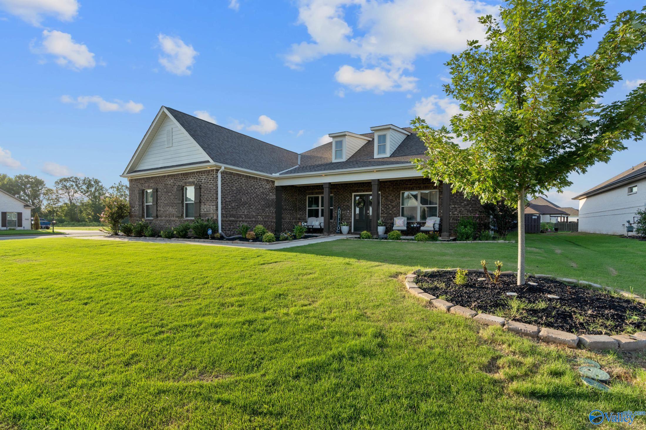 108 Hathaway Lane