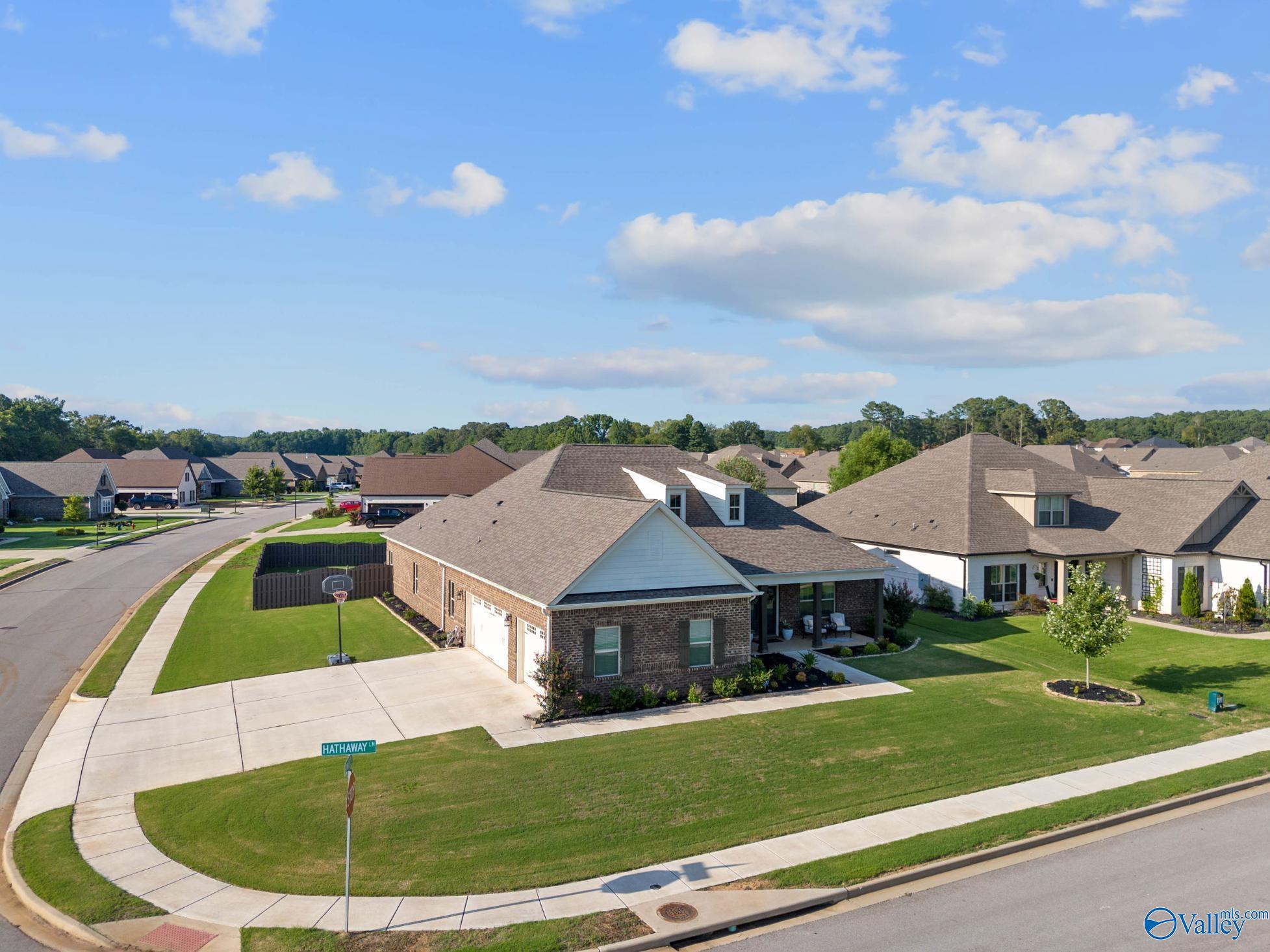 108 Hathaway Lane