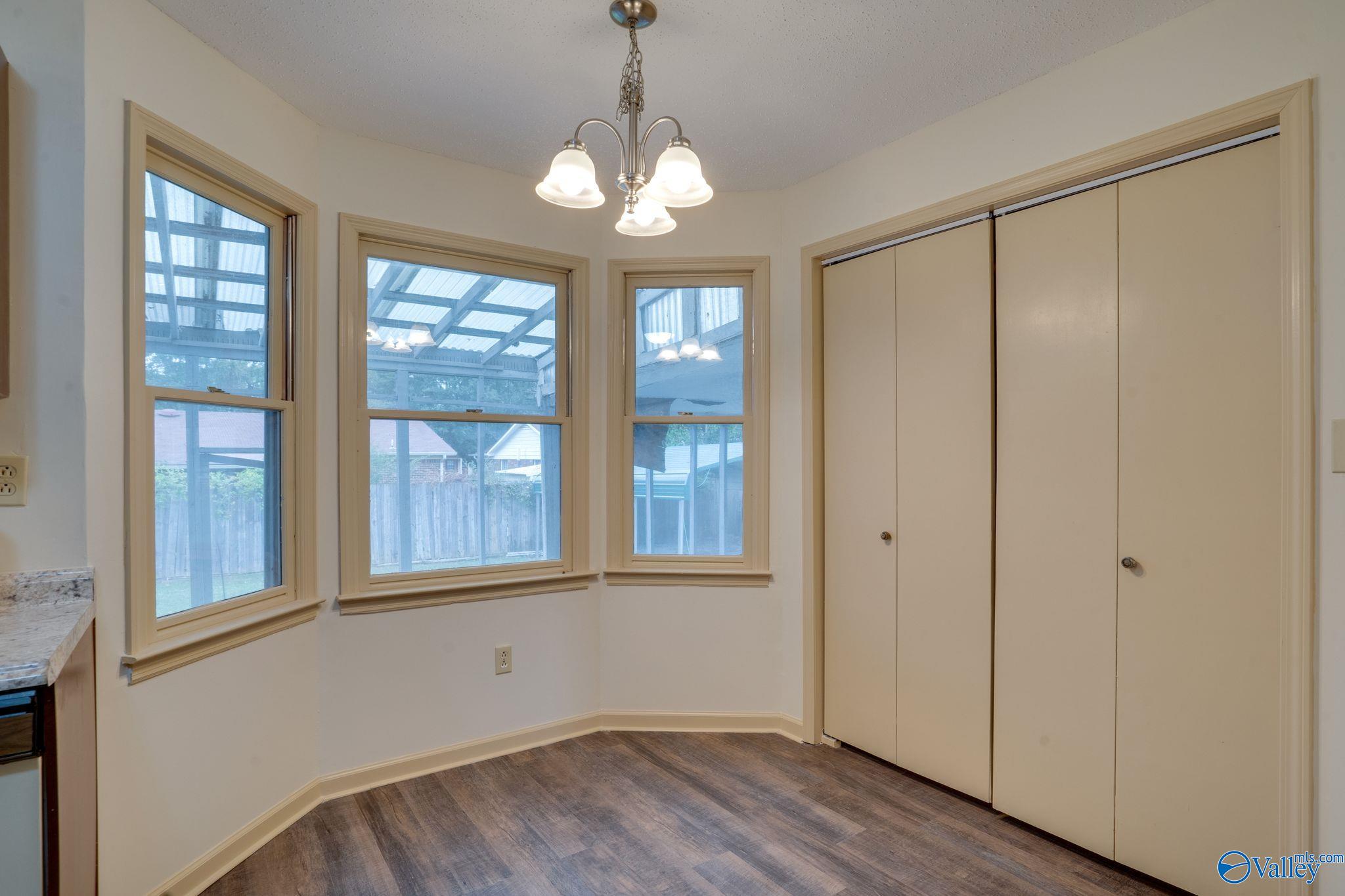 1076 Sandy Springs Road