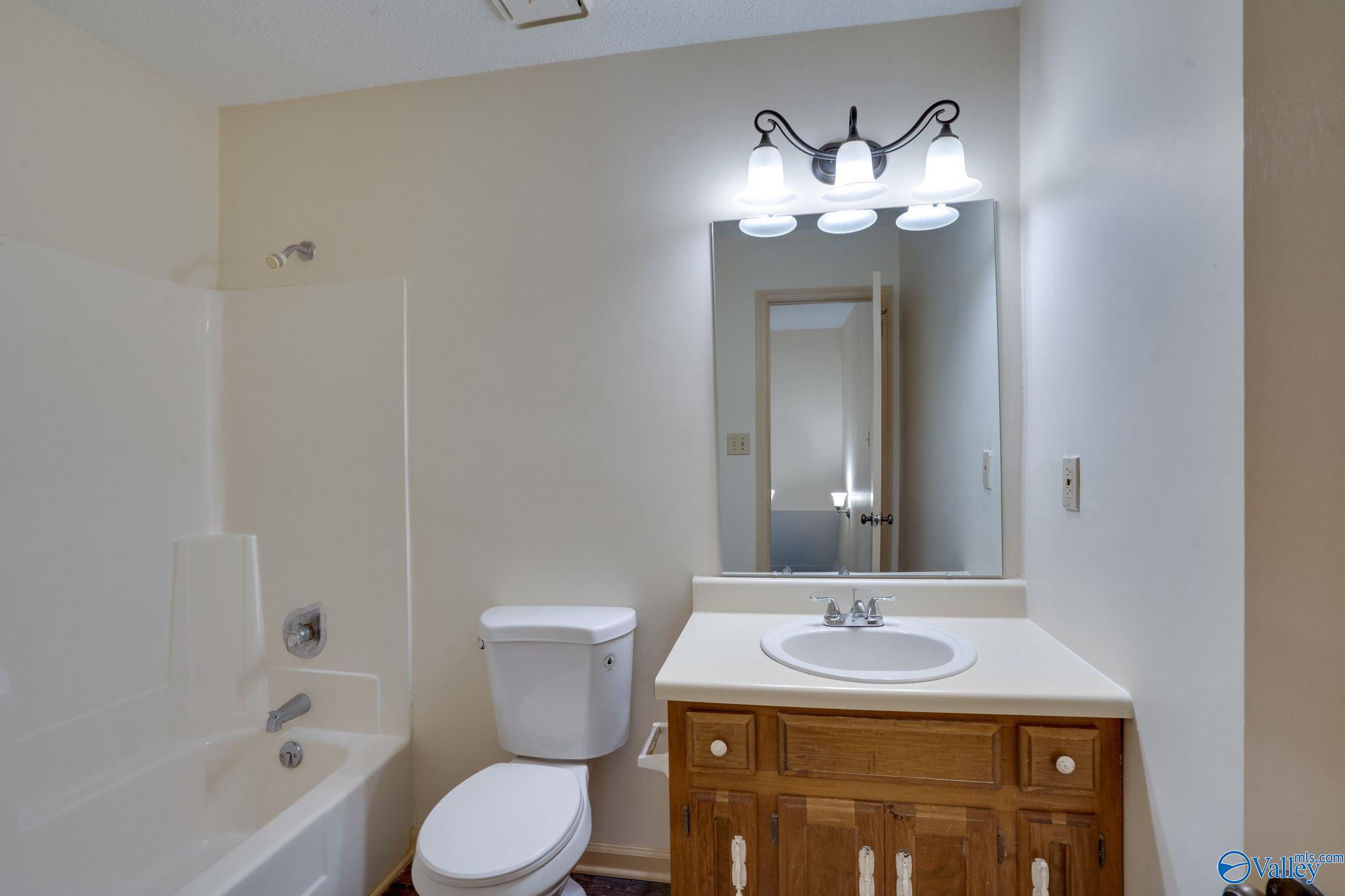 1076 Sandy Springs Road