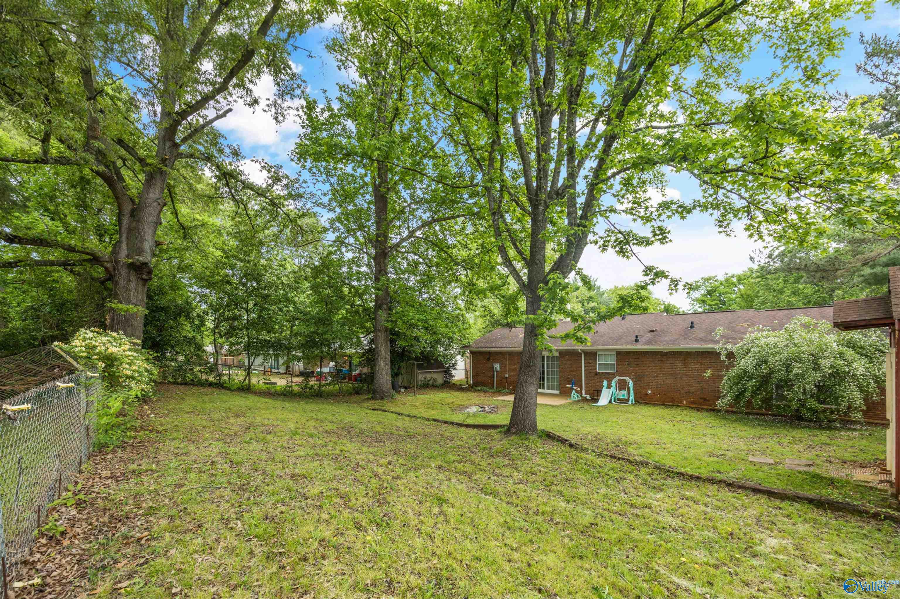 3612 White Oak Way SW