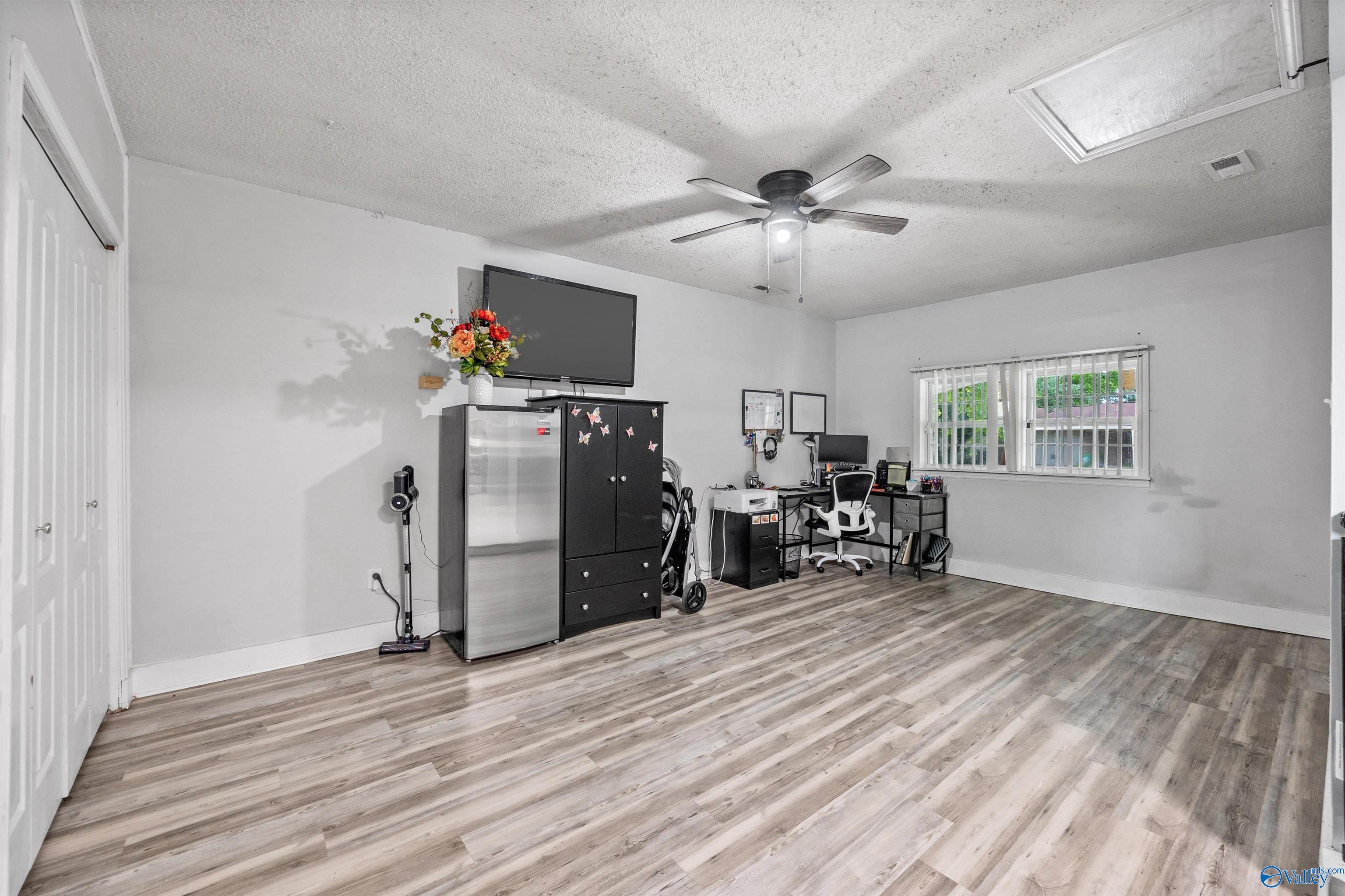 3612 White Oak Way SW