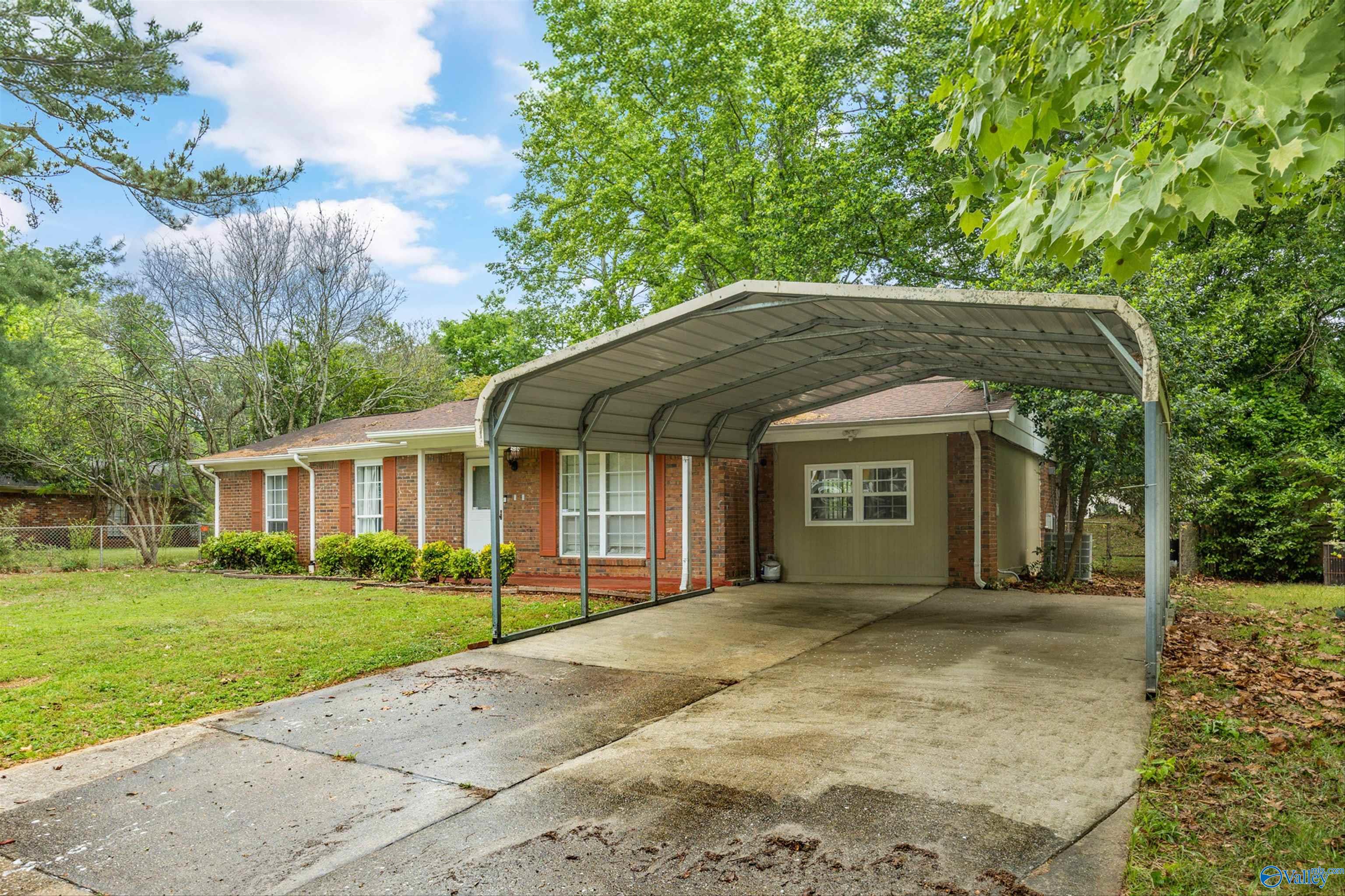 3612 White Oak Way SW