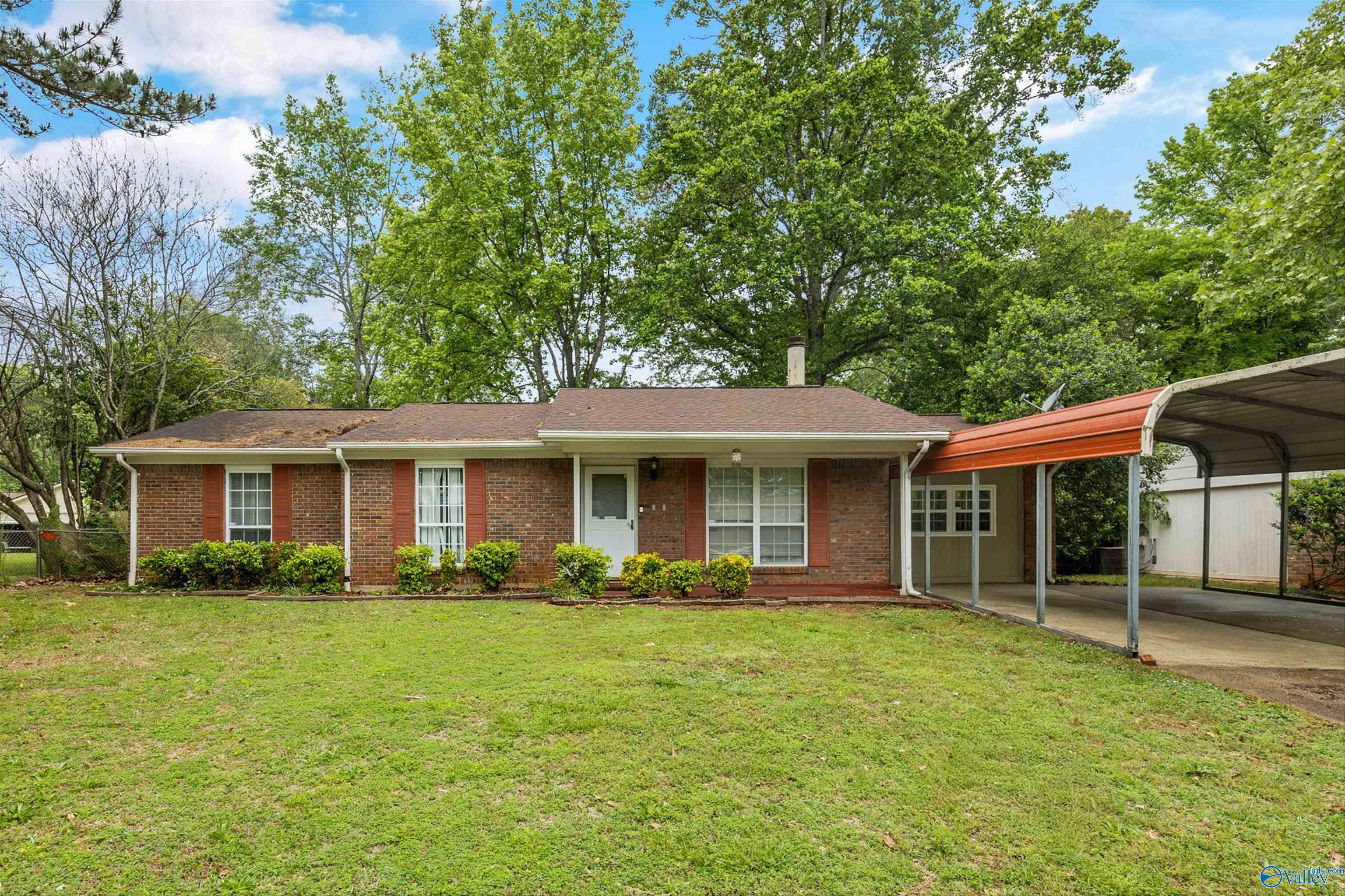 3612 White Oak Way SW