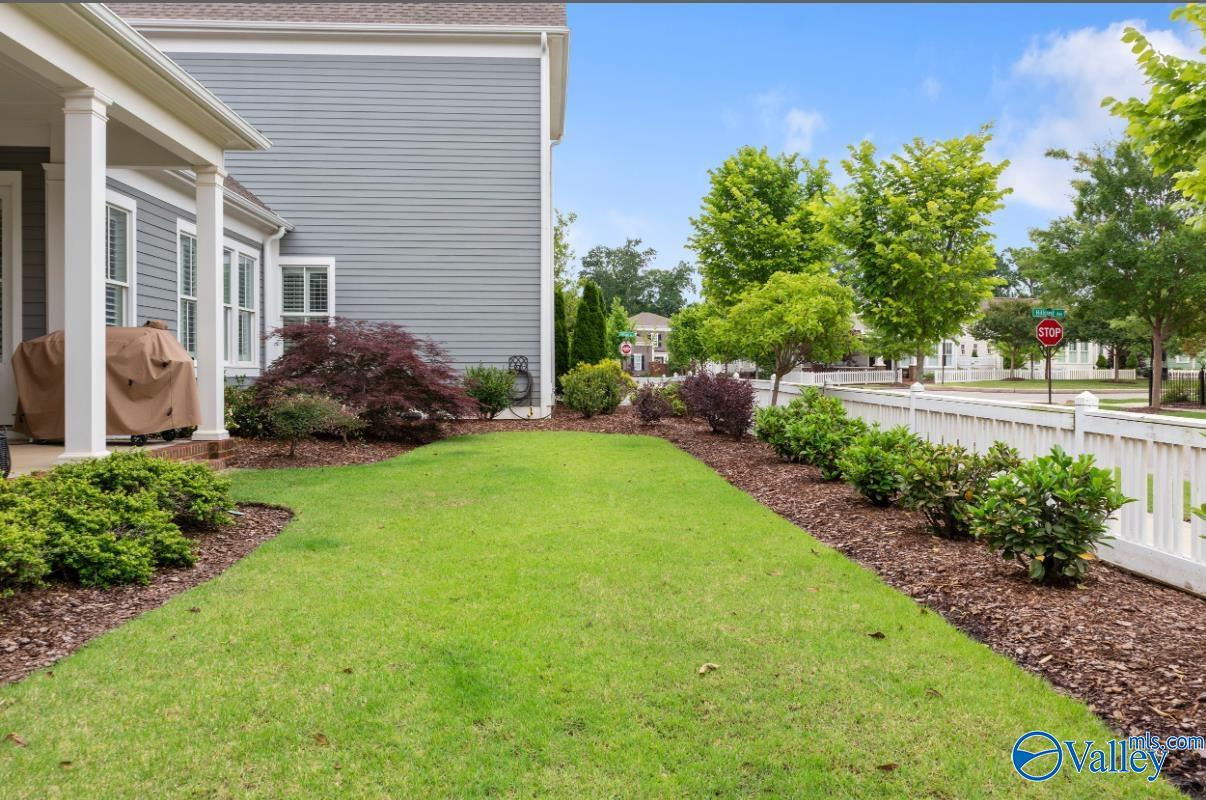 109 Hillcrest Avenue NW