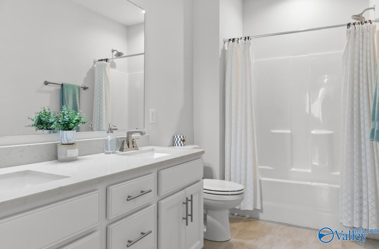 109 Hillcrest Avenue NW