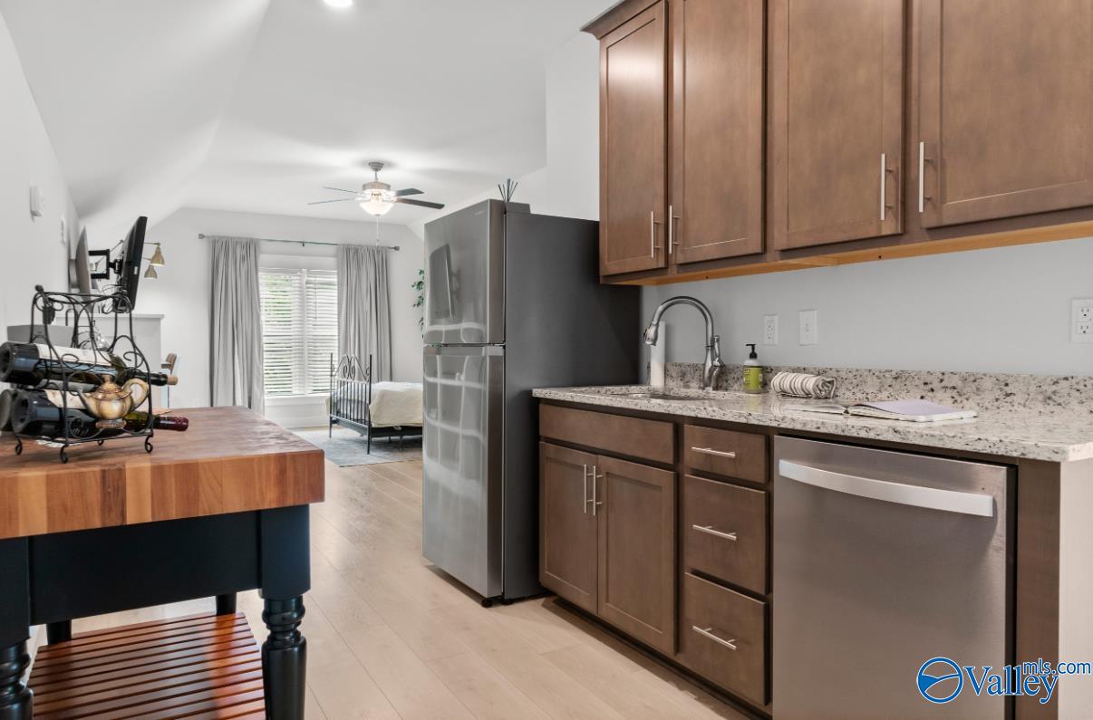 109 Hillcrest Avenue NW