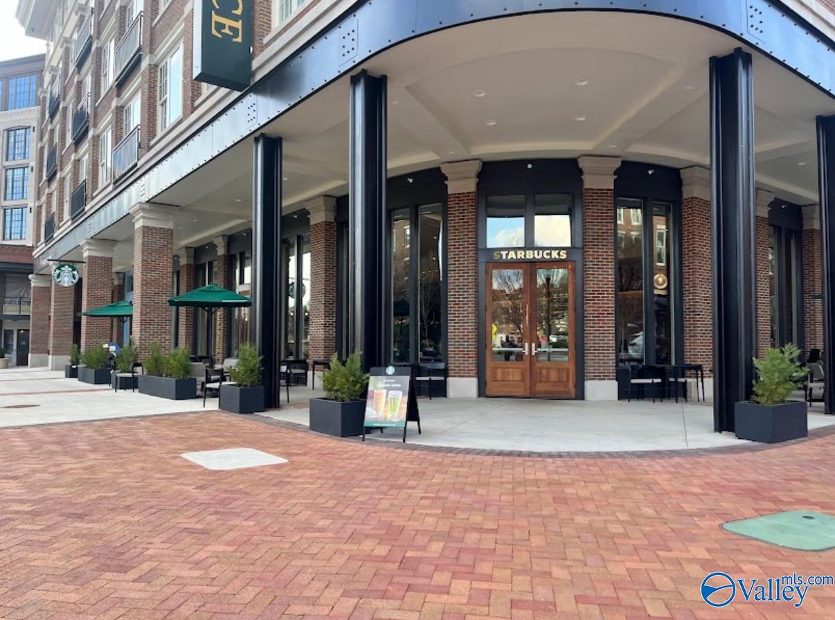 109 Hillcrest Avenue NW