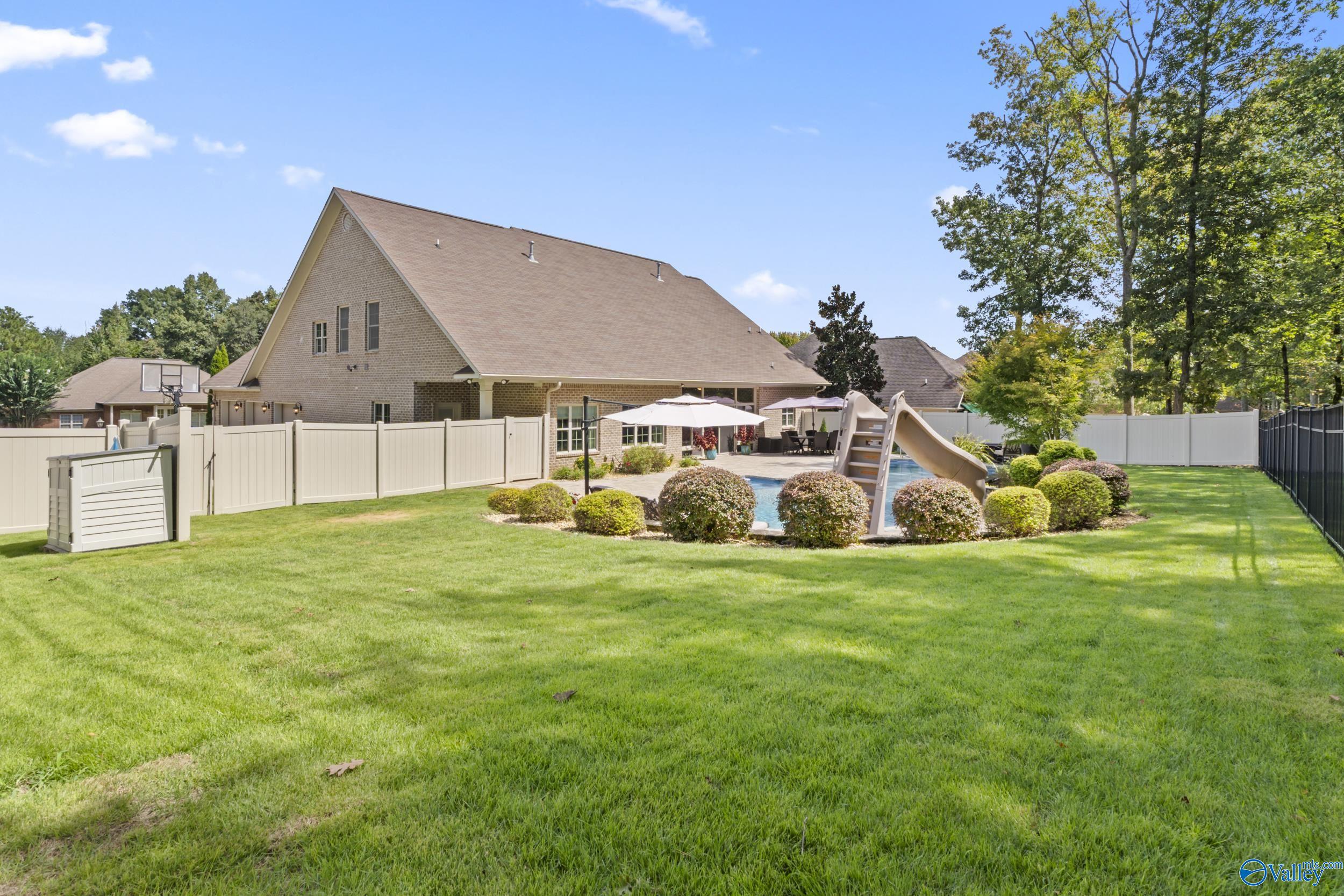 2309 SW Selma Street